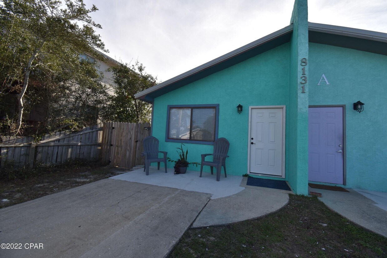 Primary Photo - 8131 Sunset Ave