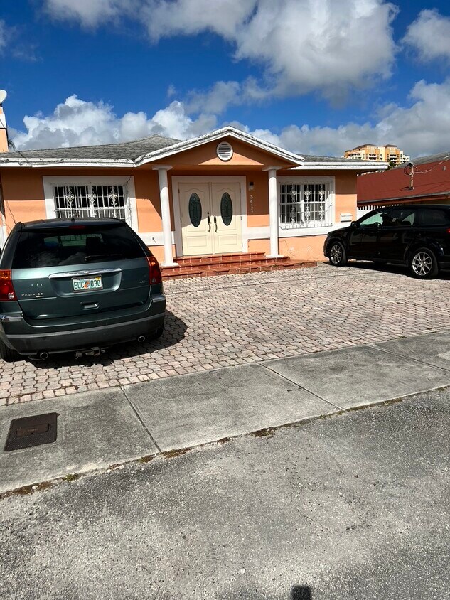 Front - 3411 SW 24th St