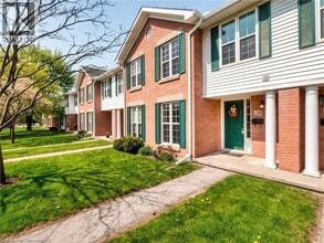Building Photo - 465 Woolwich St