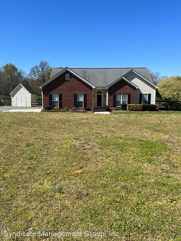 Primary Photo - 3 br, 2 bath House - 5115 Duncan Rd.