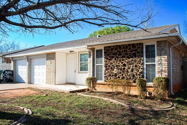 Building Photo - Great 3 Bed 2 Bath in OKC!