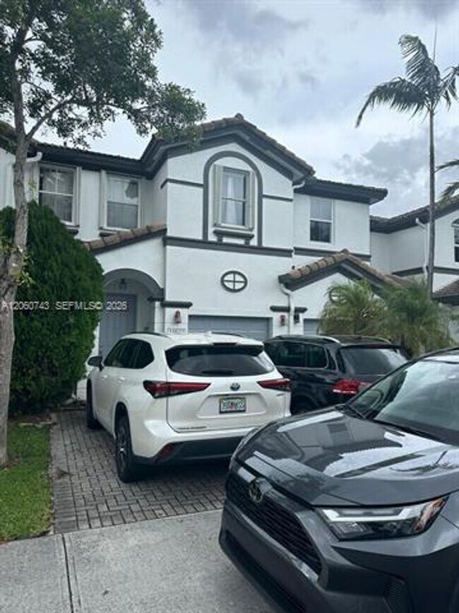 Photo - 11633 NW 78th St th 11633, Doral, FL 33178 Townhome
