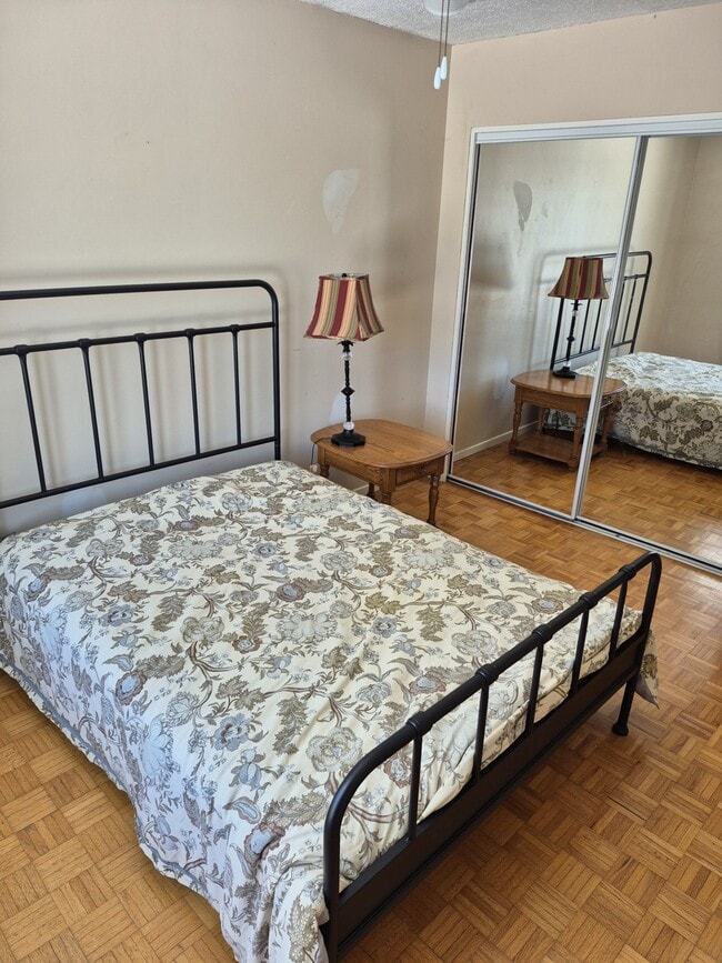 Building Photo - 621 John Kennedy Way