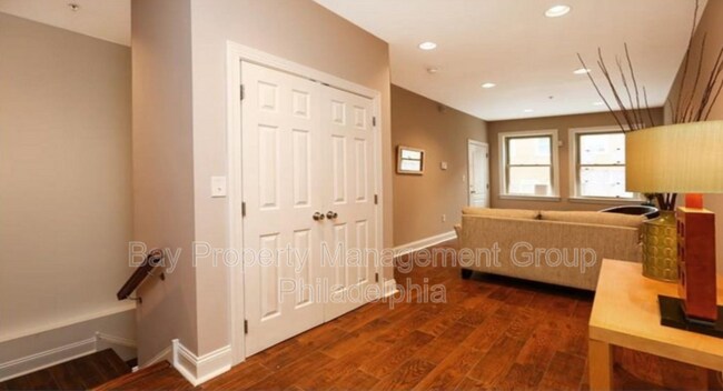 Building Photo - 865 N Uber St
