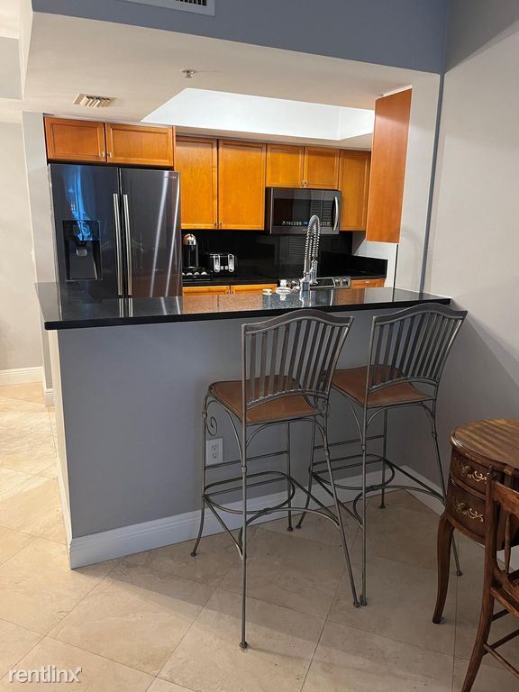 Foto principal - 2 br, 2 bath House - 99 SE Mizner Blvd Apt...