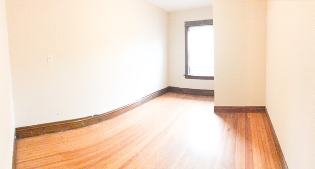 Foto del edificio - Newly Renovated 2 bed/1 bath! Ask About Ou...