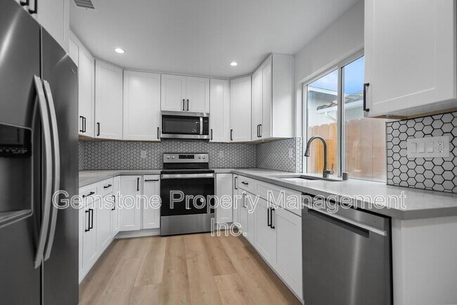 Foto del edificio - 4895 54th St