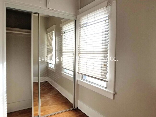 Foto del edificio - 971 2nd St