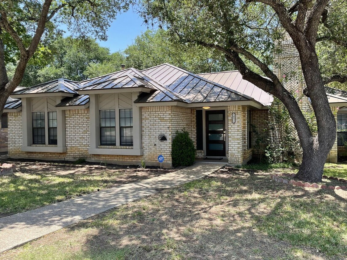 Foto principal - Stunning home @Churchill Estates 4/2/2