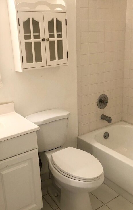 Foto del edificio - 15701 W Waterside Cir