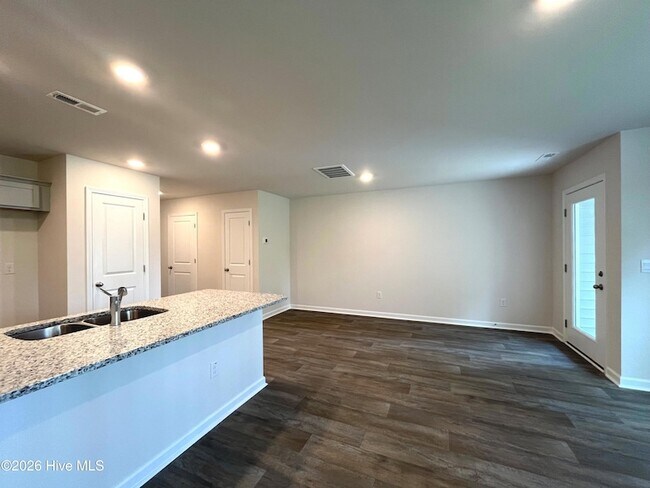 Foto del edificio - 3206 Alibird Ln