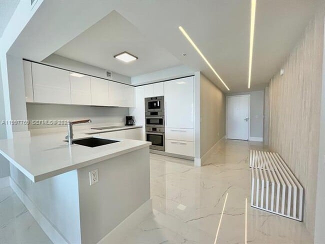 Photo - 330 Sunny Isles Blvd Apartment