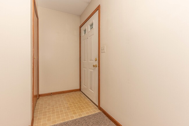 Building Photo - 374 Detroit St