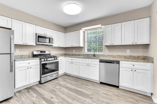 Building Photo - 2520 Shoals Terrace