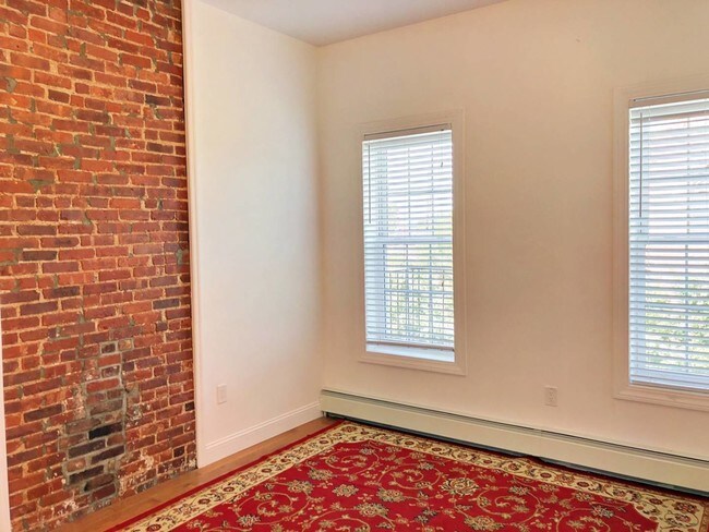 Building Photo - 466 New Jersey Ave