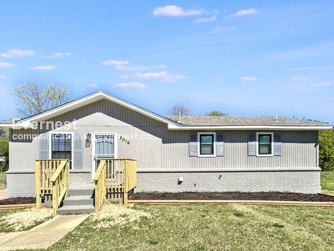 Building Photo - 5014 Shubert Cove