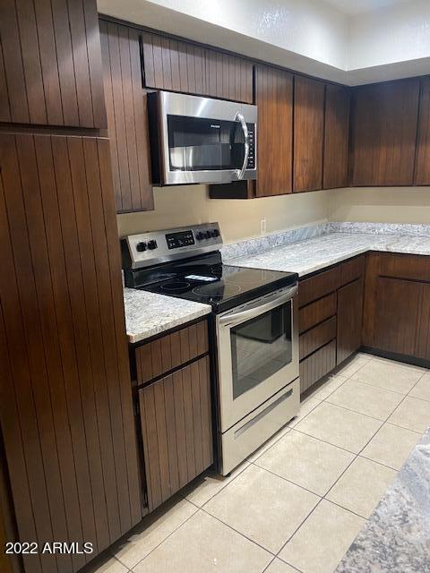 Foto del edificio - 7775 N 19th Dr
