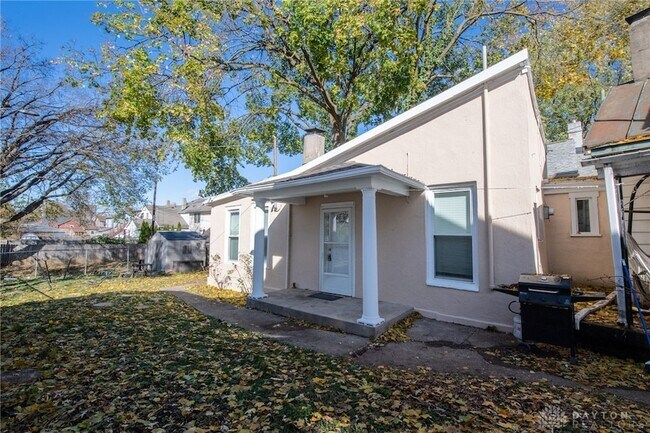 Foto del edificio - 243 Oak St