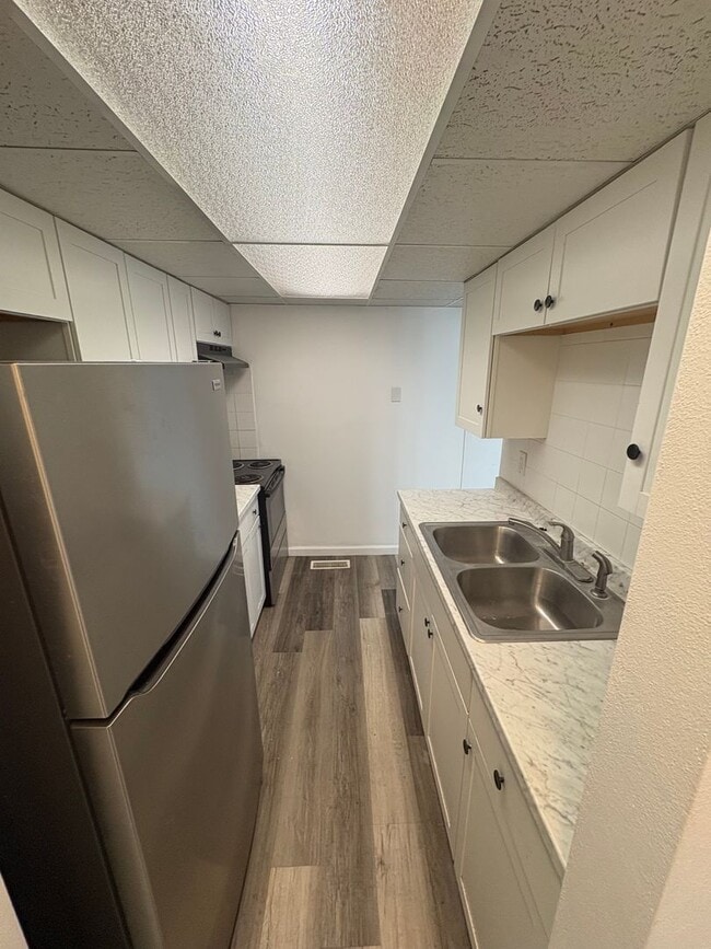 Building Photo - 1504 W Tiffany Ct