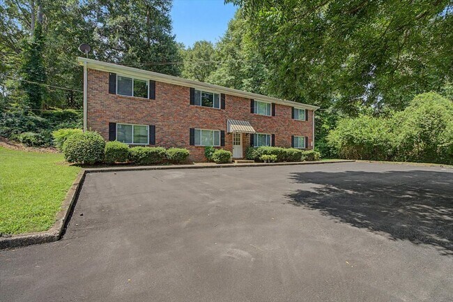 Photo - 2430 Coosawattee Dr NE (Brookhaven, GA) Apartment