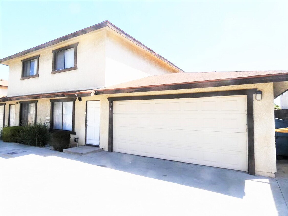 8547 Cedar St, Bellflower, CA 90706 Townhome Rentals in Bellflower CA