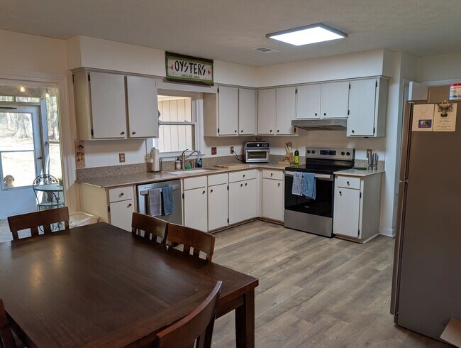 Foto del edificio - 940 Tacoma Dr