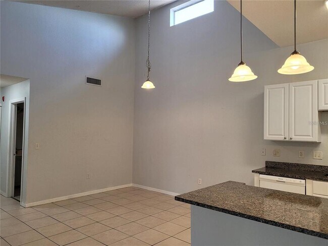 Foto del edificio - 155 N Pearl Lake Causeway