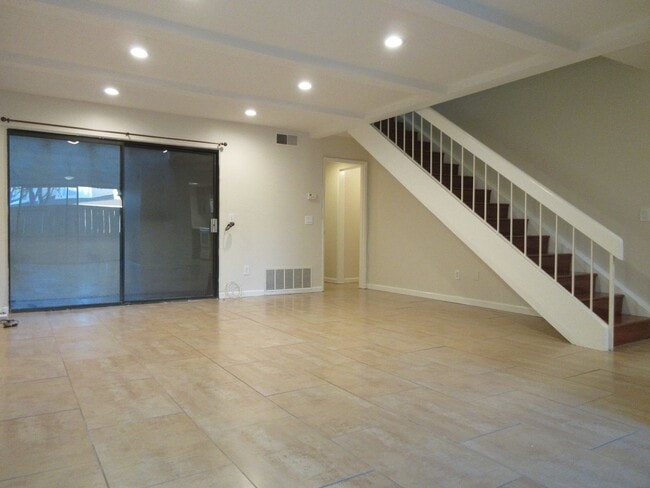 Foto del edificio - 615 Brookview Way