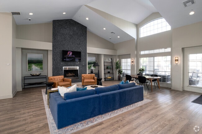 Clubhouse - Christina Mill