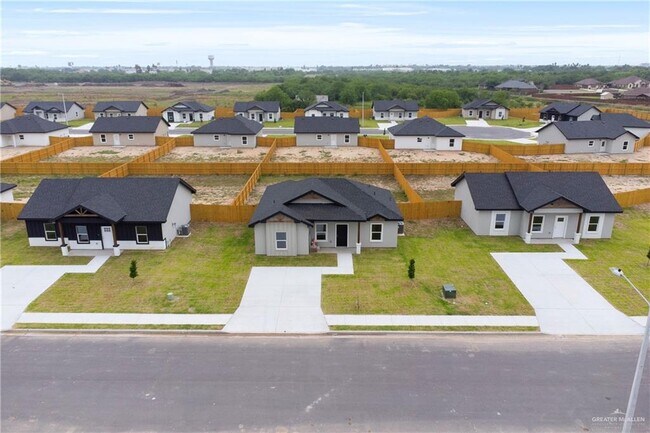 Building Photo - 1508 Hope Dr
