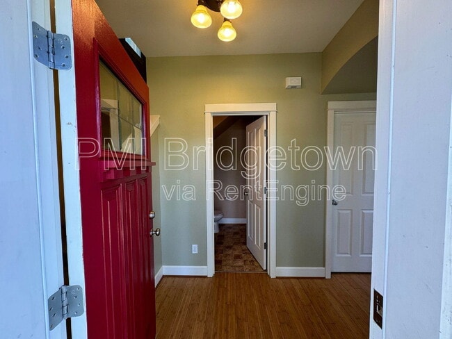 Building Photo - 4944 N Hudson St