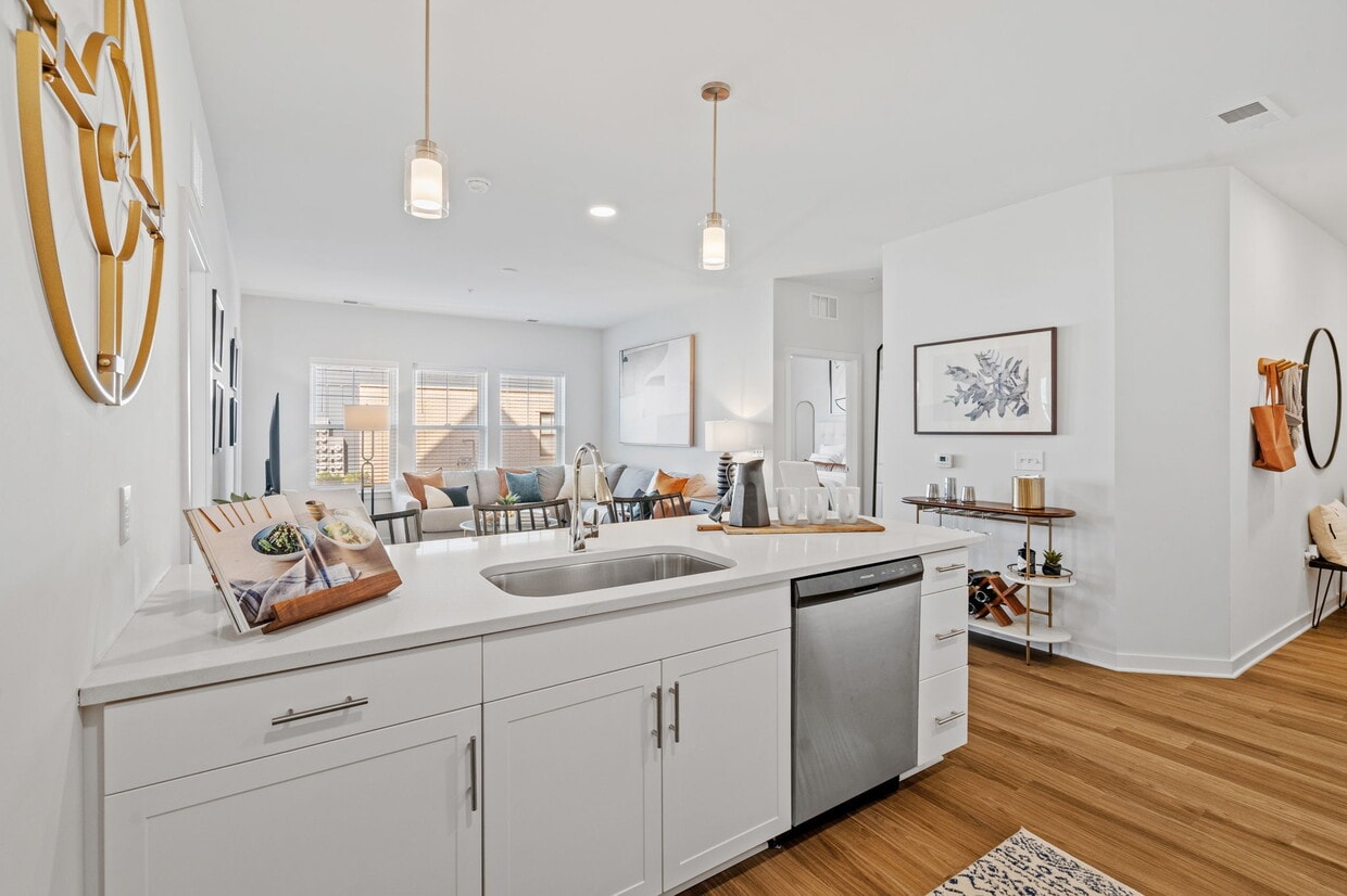 Primary Photo - Elwood Apartment Homes
