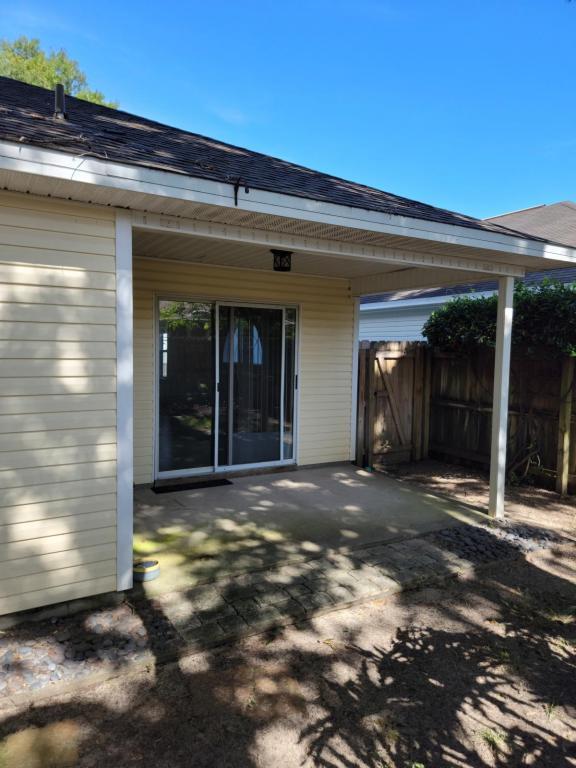 Building Photo - 944 Claeven Circle