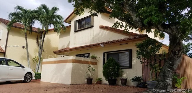 Building Photo - 9505 SW 151st Ave