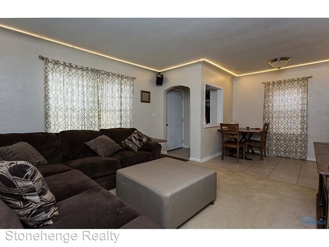 Foto del edificio - 3204 Inverness Ave