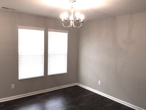 Foto del edificio - 9674 Sweetwater Ln