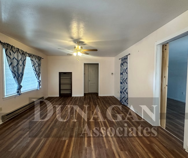 Foto del edificio - 3 Bed 2 Bath near the Pecos River