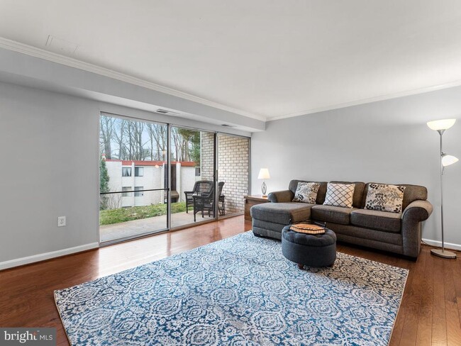 Foto del edificio - 14448 Parkvale Rd