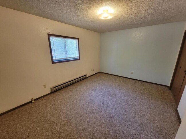 Foto del edificio - 4 bedroom in Billings MT 59101