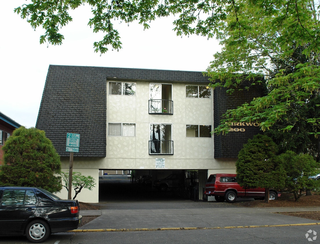 Kirkwood Apartment Apartments in Eugene, OR