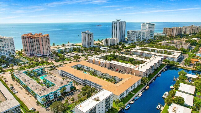 Foto del edificio - 1461 S Ocean Blvd