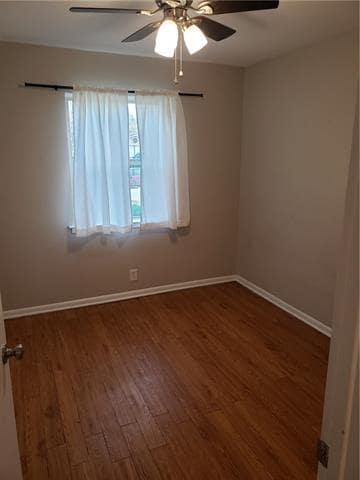 Foto del edificio - 719 Rolling Ridge Dr