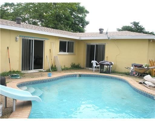 Building Photo - 1370 NW 55th Ave