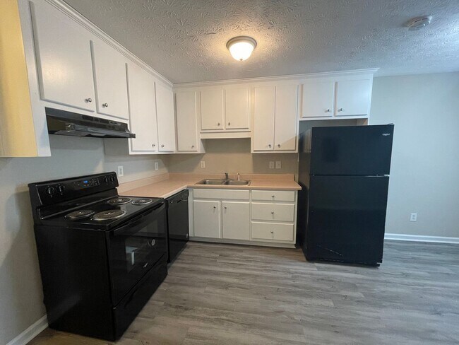 Foto del edificio - 2 bedroom 2 bath ranch Duplex in Douglasville, GA