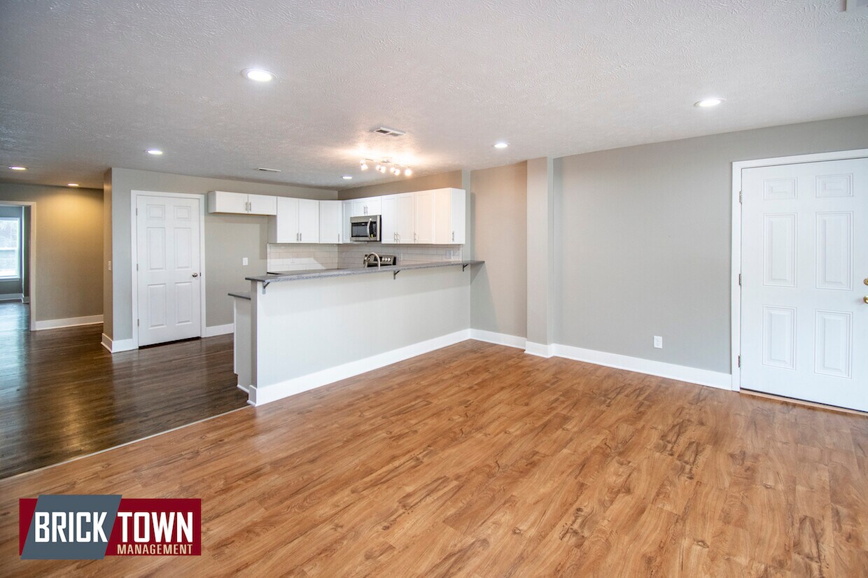 Foto principal - 2705 Leavenworth St