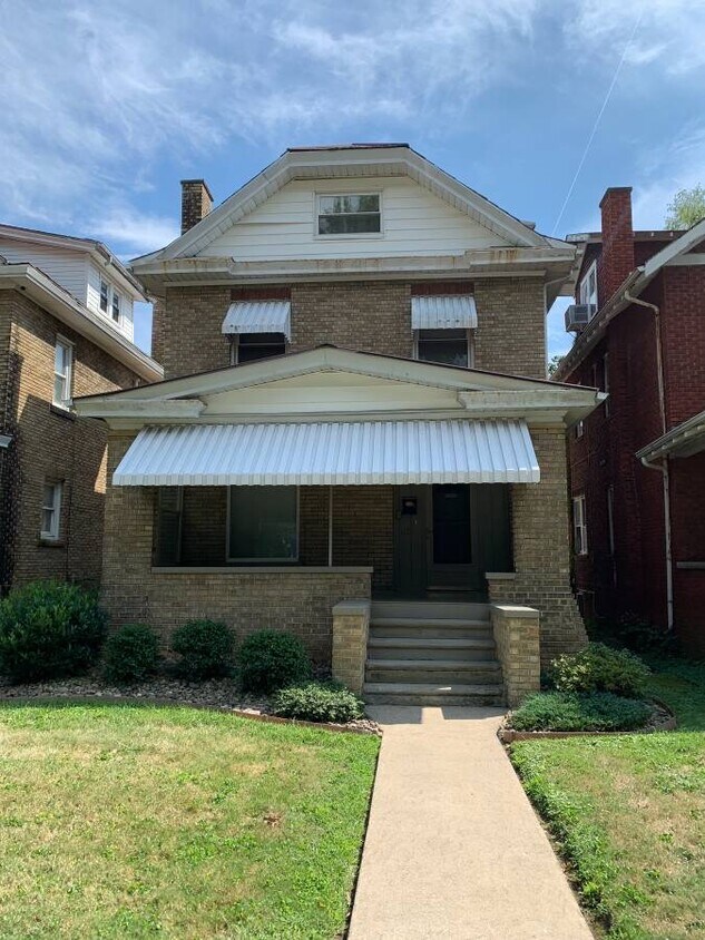 1129 11th Ave, Huntington, WV 25701 House Rental in Huntington, WV