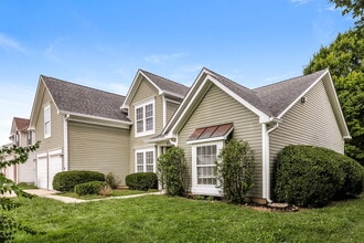 Building Photo - 401 Creekstone Dr