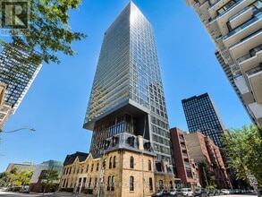 Building Photo - 47 Mutual St