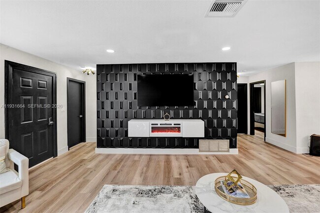 Foto del edificio - 2211 NW 189th Terrace