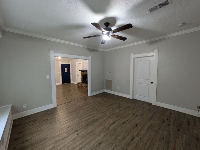 Foto del edificio - 1897 Harrison Ave